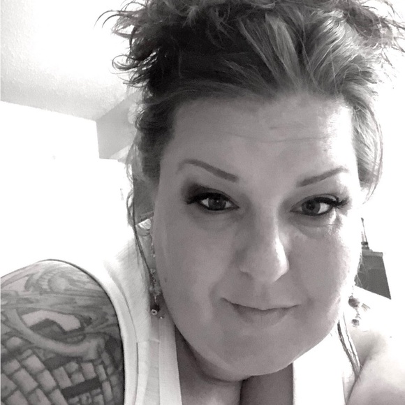 Meet your Posher, Victoria - Picture 3 of 3